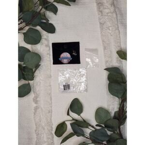 Cat Stud Earrings in Silver